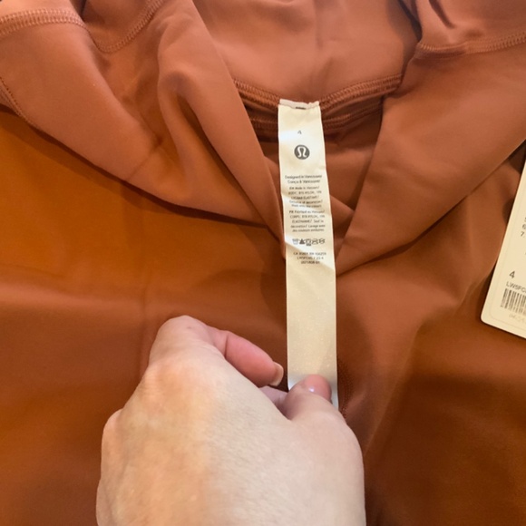 Lululemon Align High-Rise Mini-Flared Pant Extra Short 28” Sable size 4  NWT,HTF - Picture 4 of 6